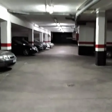 Apartamento Para Parejas Con Parking Privado Gratis דירה *